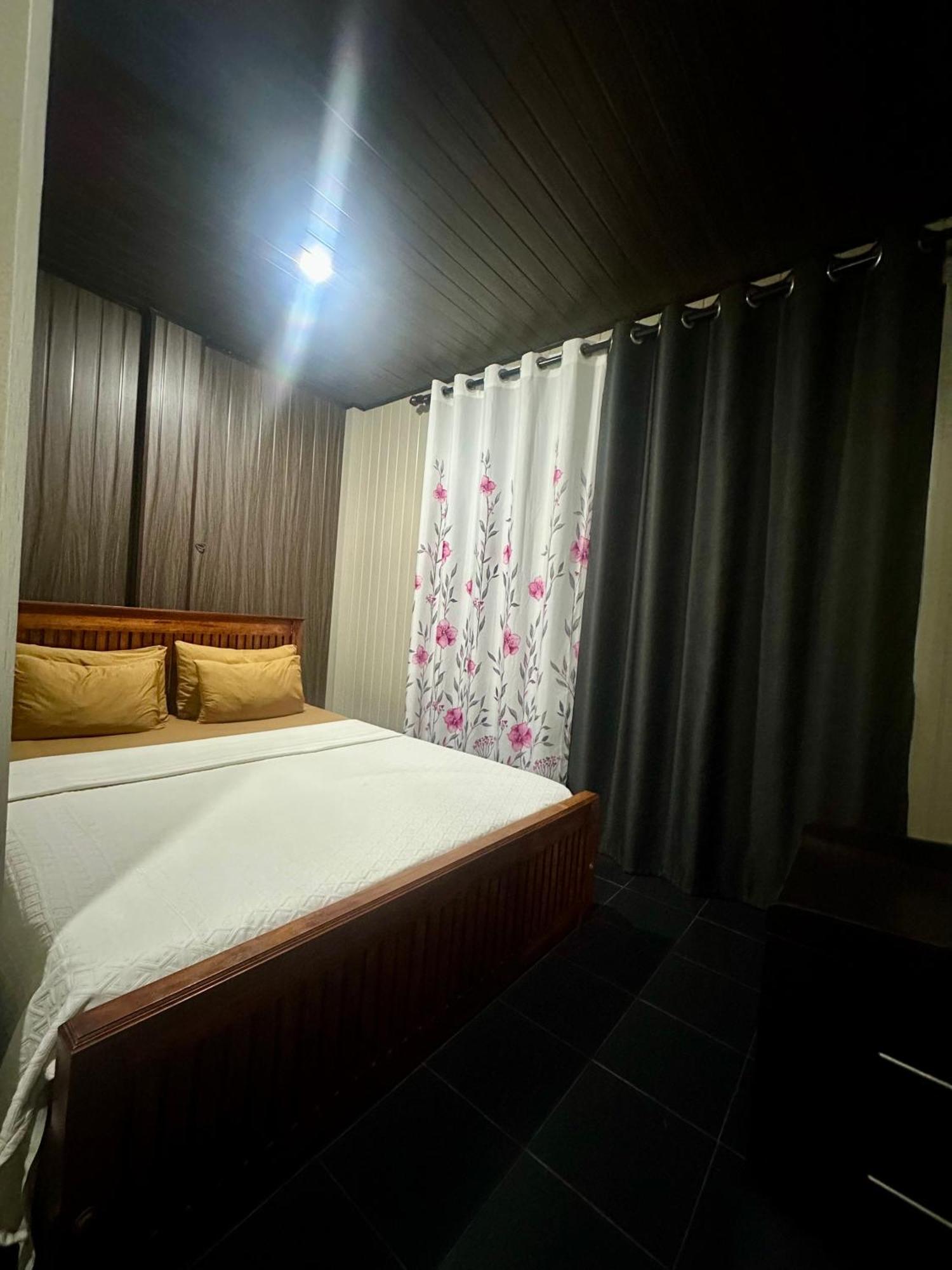 Abc Guest Inn & Restaurant Хапутале Екстериор снимка